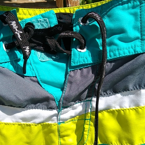 Maui&Sons Palm Board Shorts Size 32 - Picture 6 of 6